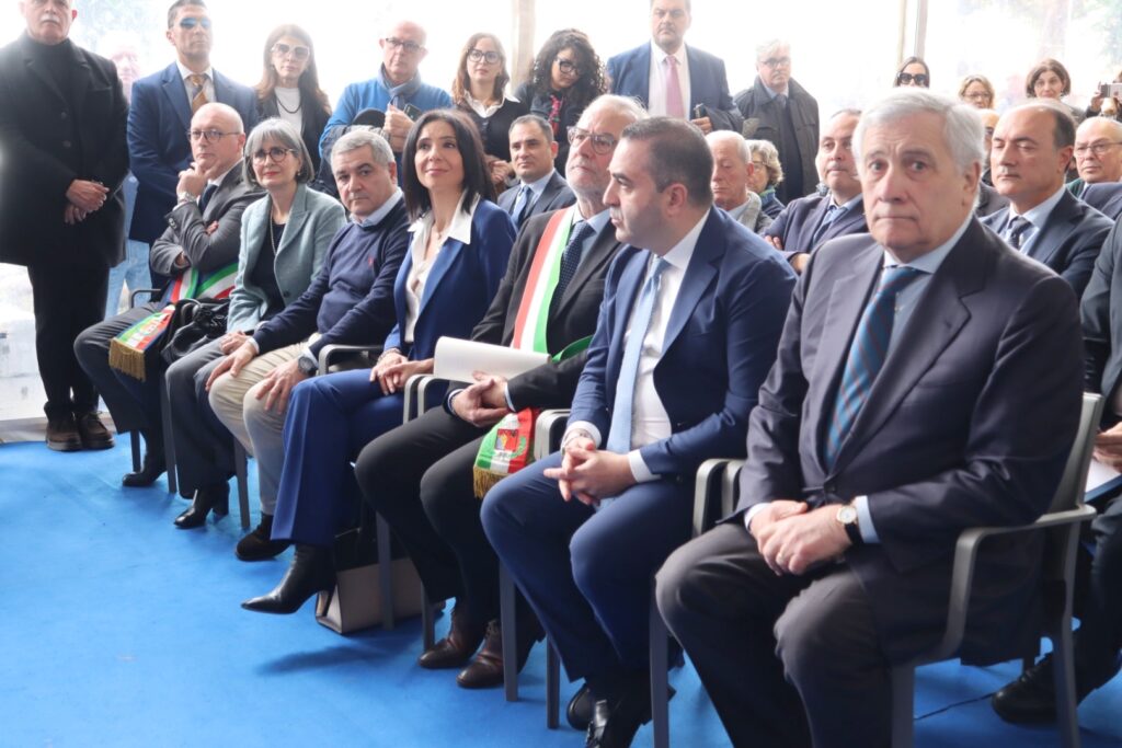 Consegna Minatore d'oro a Tajani a Motta San Giovanni