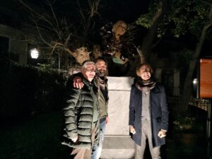 L'artista Trotta con il Presidente Petitto e il critico Livoti
