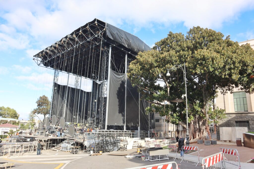 Montaggio Palco Capodanno Rai Reggio Calabria