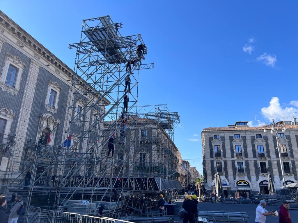 Palco Capodanno Mediaset Catania