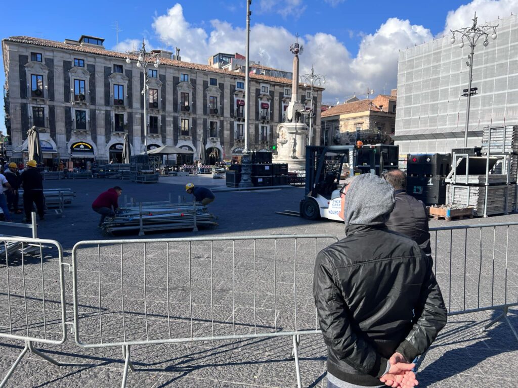 Palco Capodanno Mediaset Catania