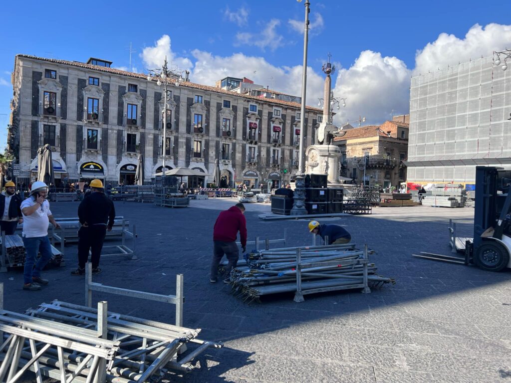 Palco Capodanno Mediaset Catania