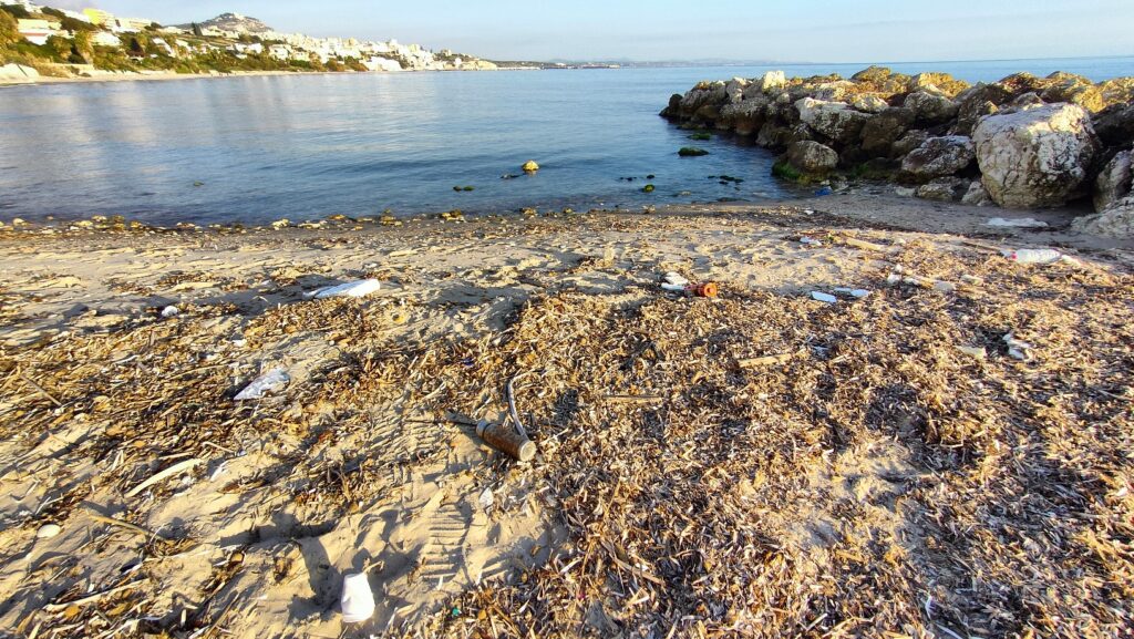 Pulizia spiaggia tonnara sciacca