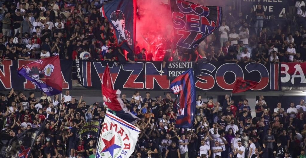 Tifosi Cosenza Stadio