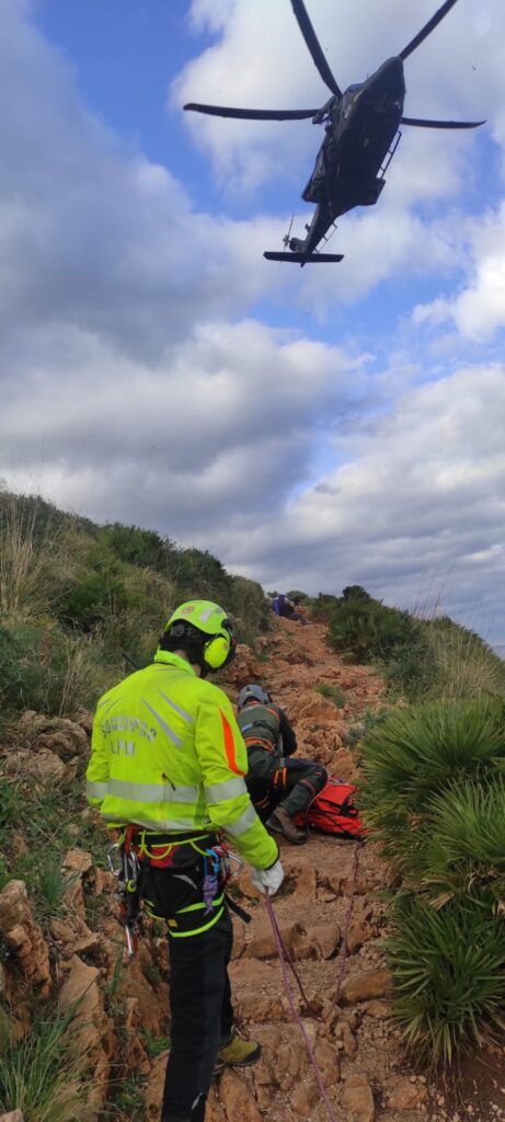 donna si ferisce durante escursione