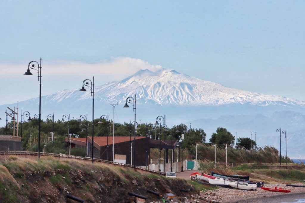 etna innevata 18 dicembre 2024