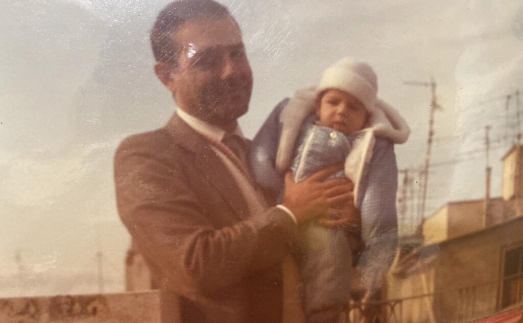 giuseppe falcomatà in braccio al padre Italo