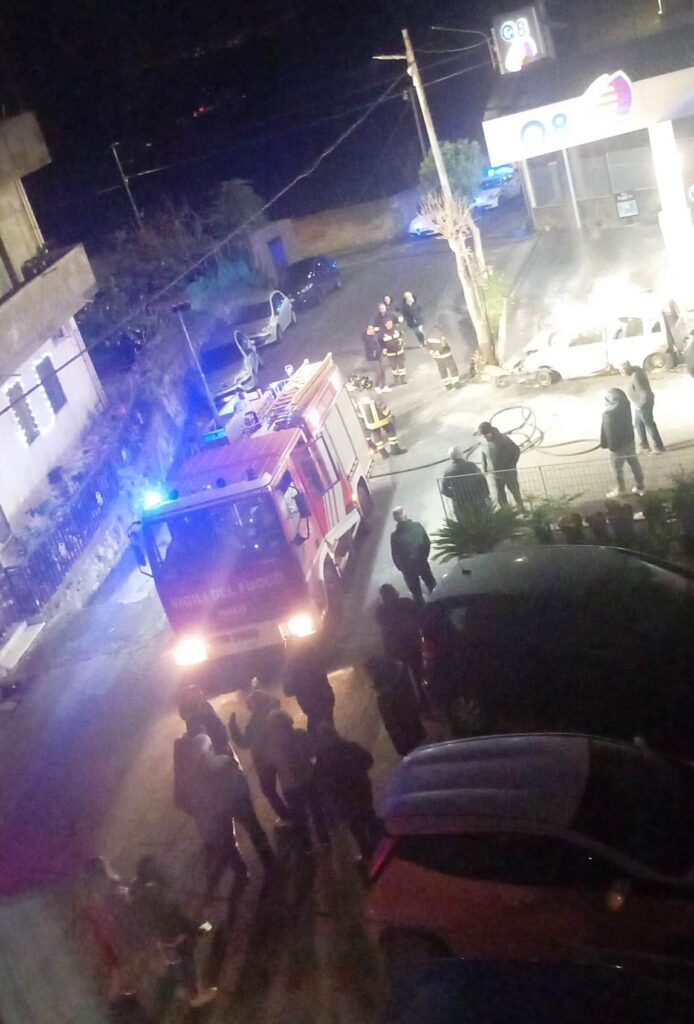 incendio auto mosorrofa reggio calabria