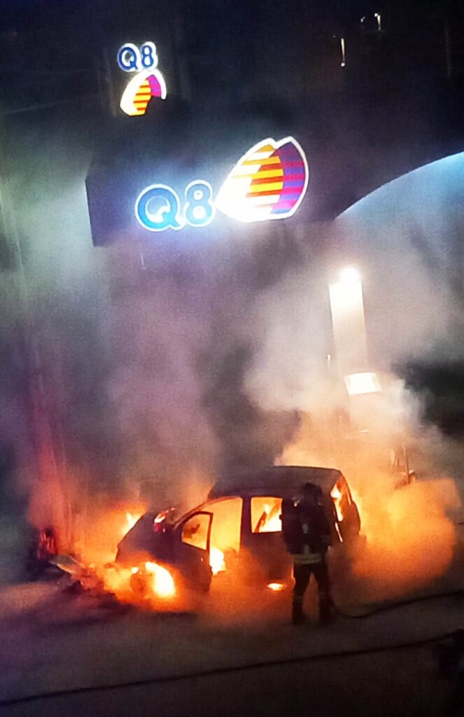 incendio auto mosorrofa reggio calabria