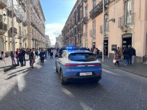 polizia catania via etnea