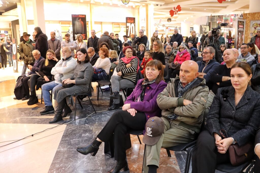 presentazione libro putin centro commerciale porto bolaro reggio calabria