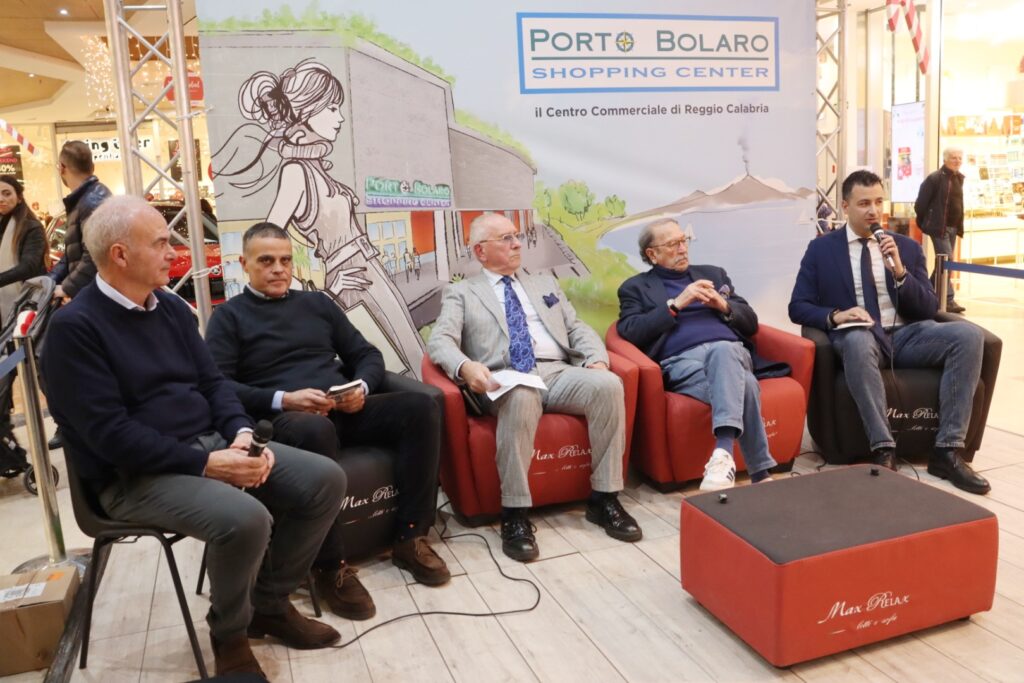 presentazione libro putin centro commerciale porto bolaro reggio calabria