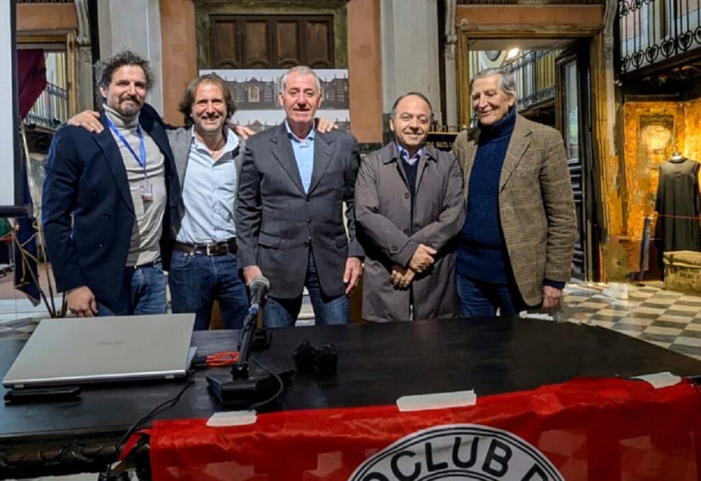 Conferenza bronzi napoli (1)
