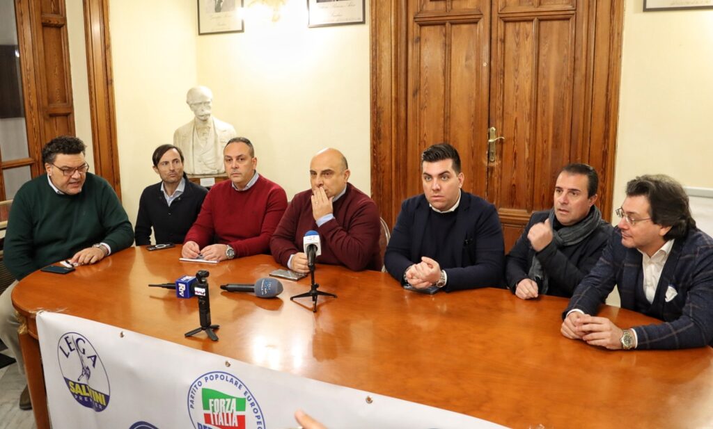 Conferenza stampa centrodestra Reggio Calabria (1)
