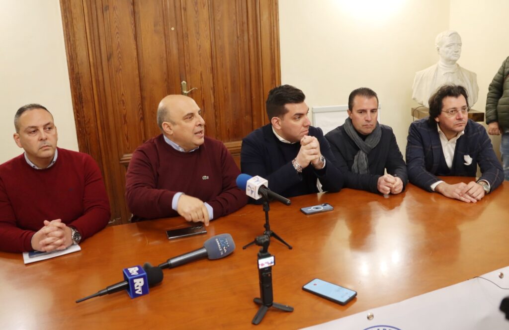 Conferenza stampa centrodestra Reggio Calabria (1)