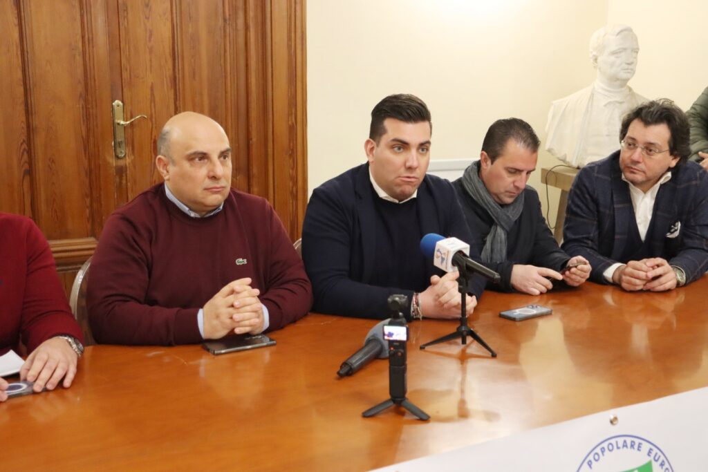 Conferenza stampa centrodestra Reggio Calabria (1)