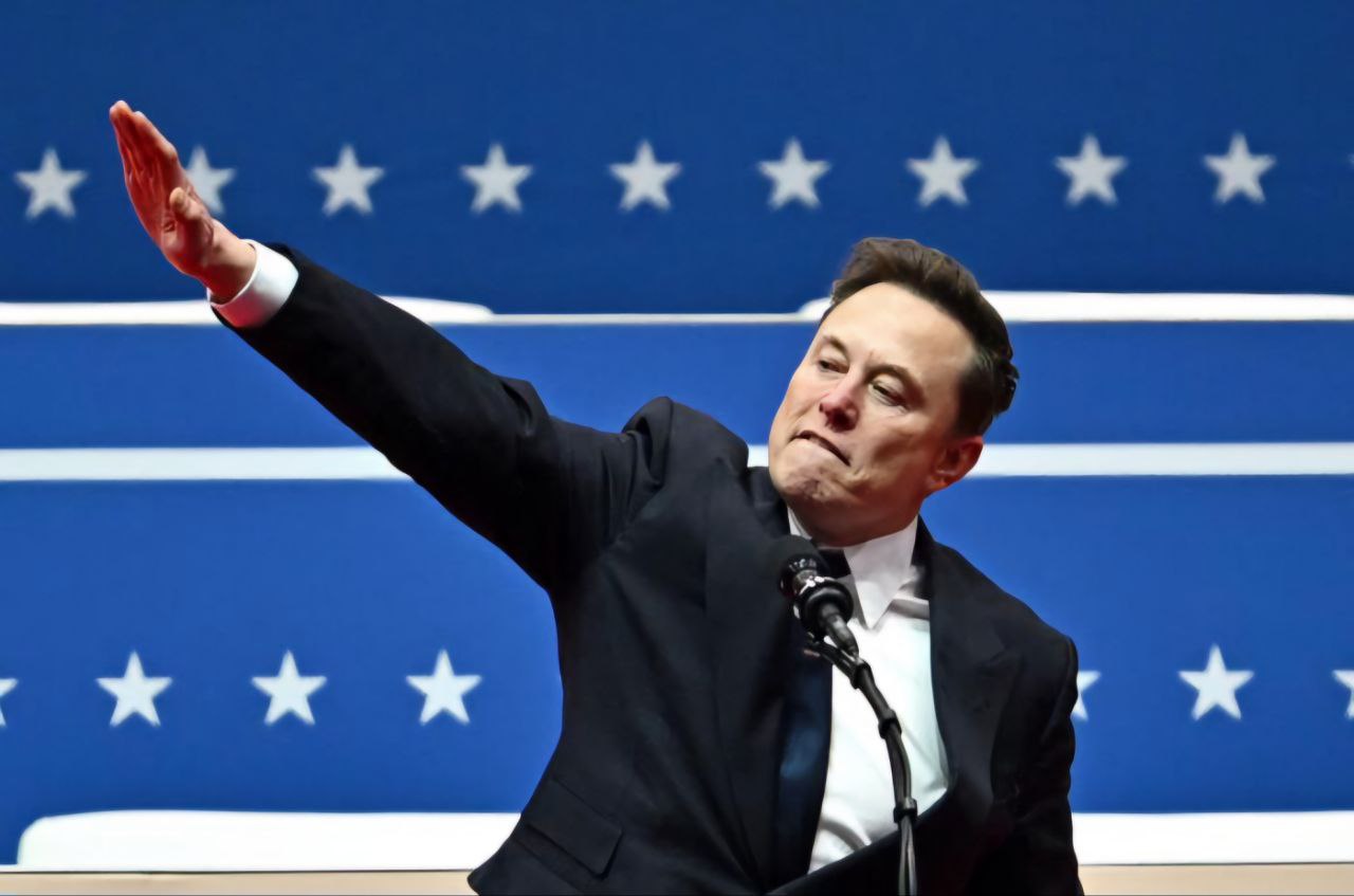 Elon Musk saluto romano
