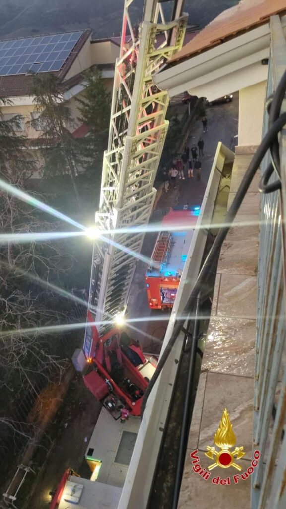 Incendio tetto Casabona