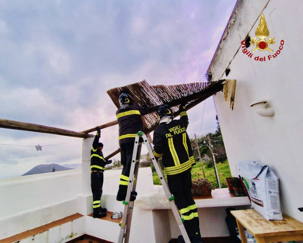 Maltempo Messina - Vigili Fuoco