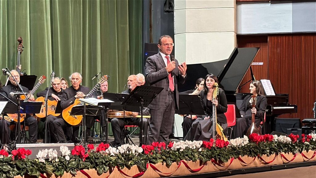 Orchestra plettro taormina