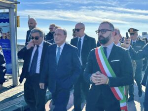 Schifani a Santa Teresa di Riva