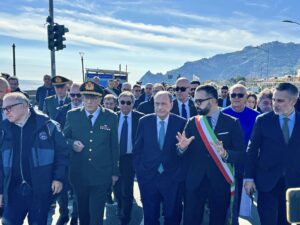 Schifani a Santa Teresa di Riva