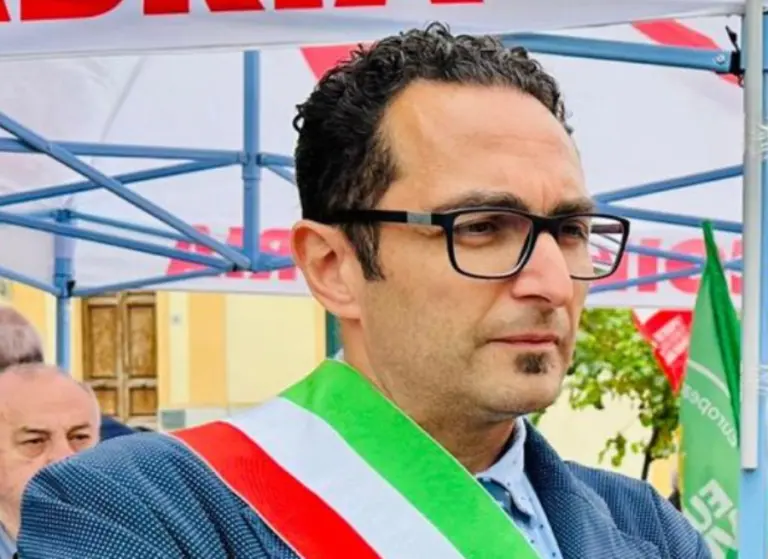 Sanità in Calabria, il sindaco Tripodi: “si rischia lo smantellamento degli ospedali di periferia” | INTERVISTA