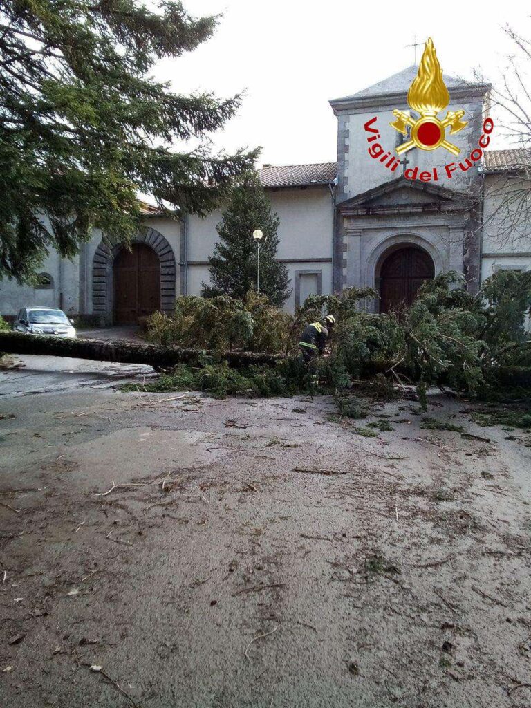 Soccorsi Vigili del Fuoco maltempo Vibo Valentia