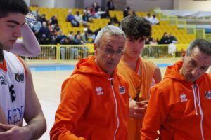 Coach Cadeo