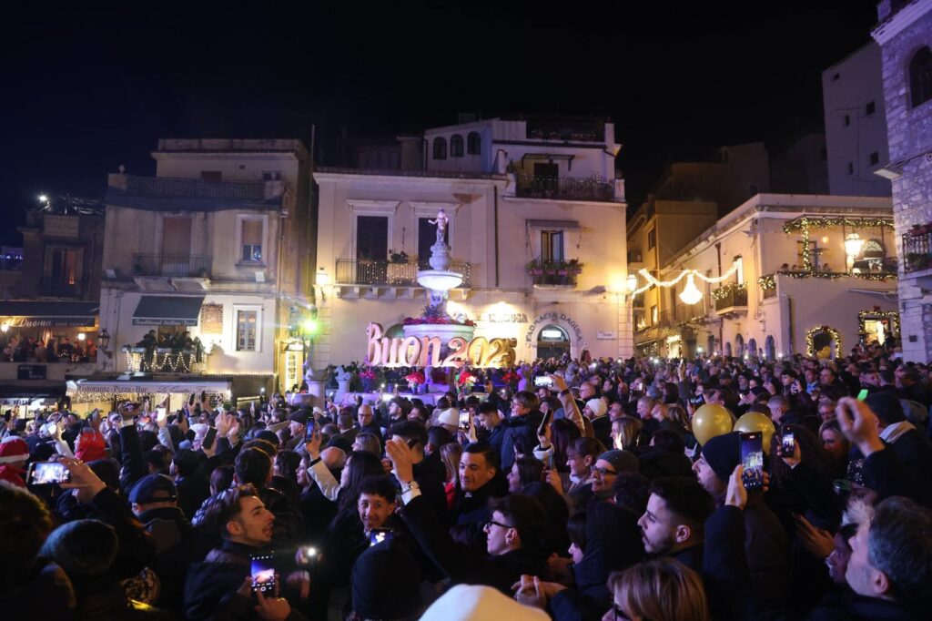 capodanno piazza taormina