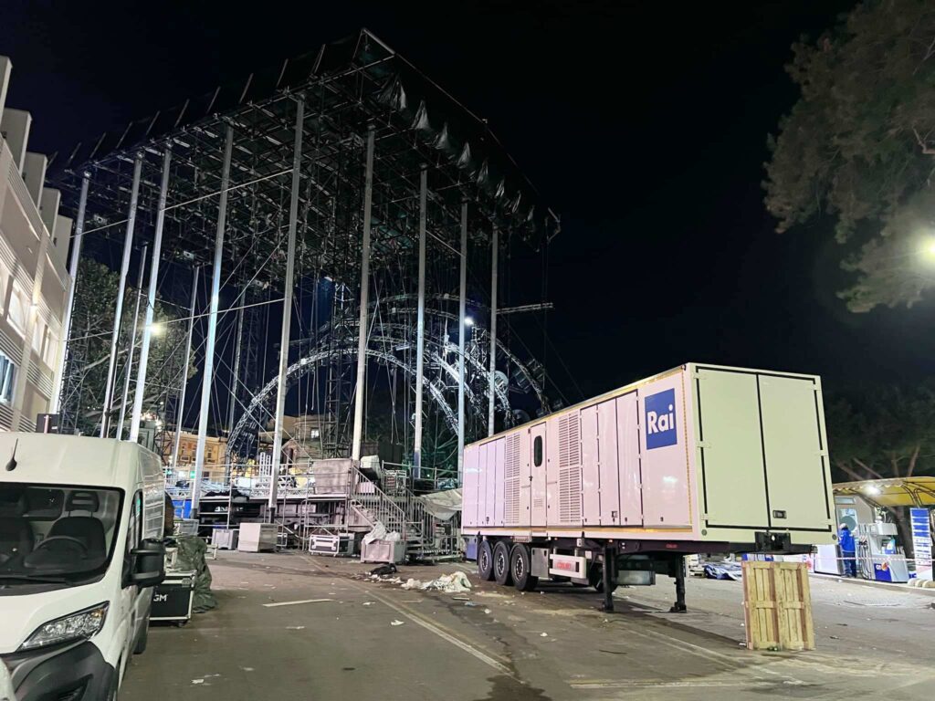 capodanno rai reggio calabria smontaggio palco