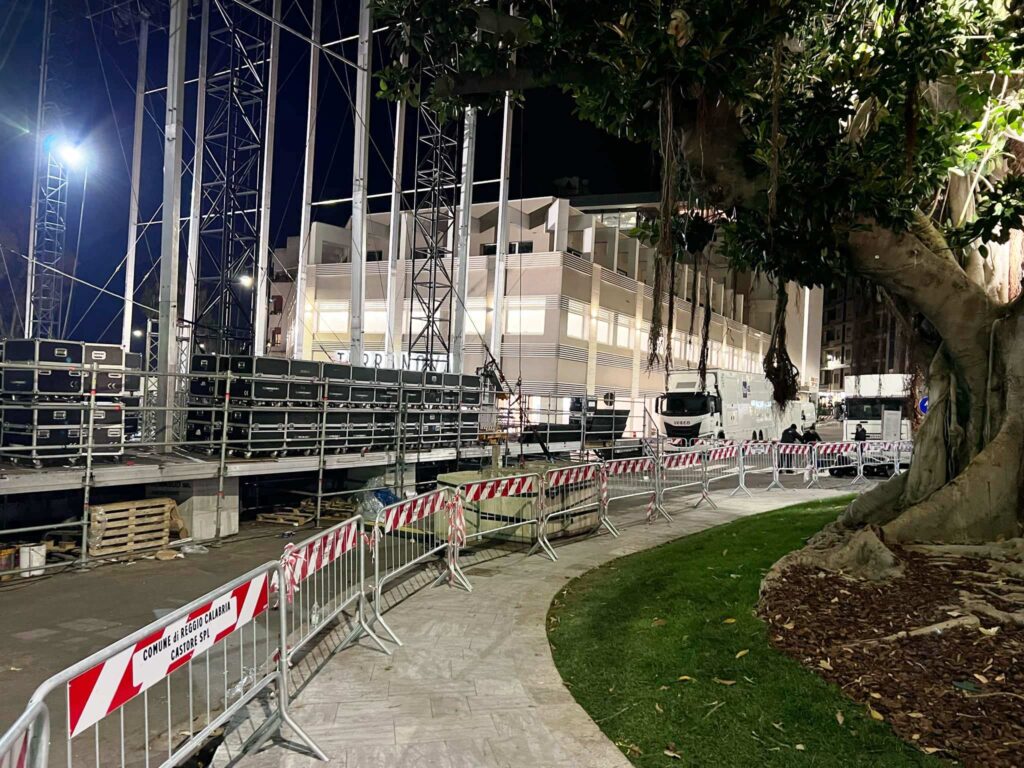 capodanno rai reggio calabria smontaggio palco