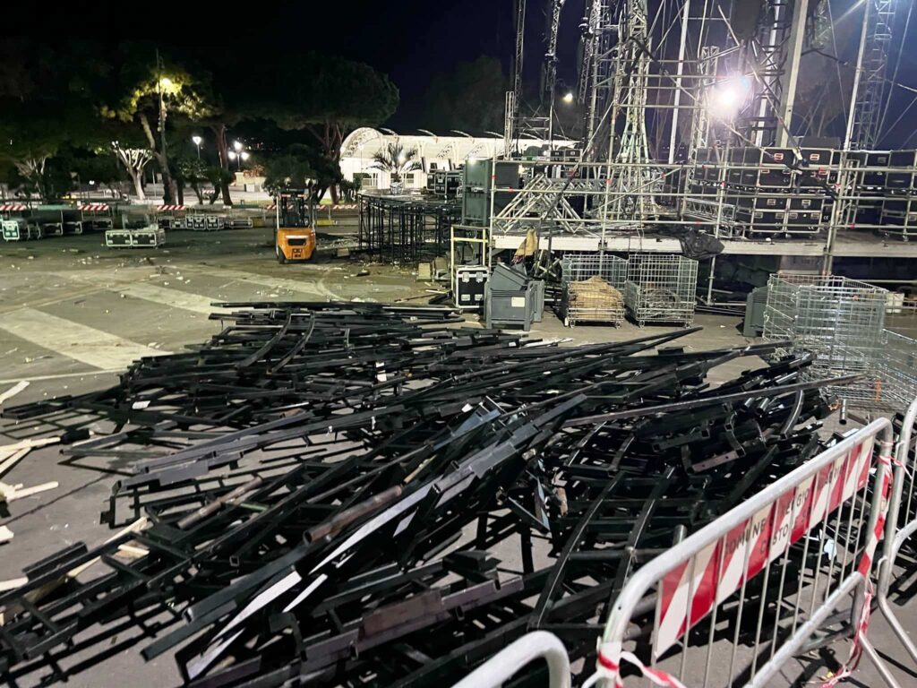 capodanno rai reggio calabria smontaggio palco
