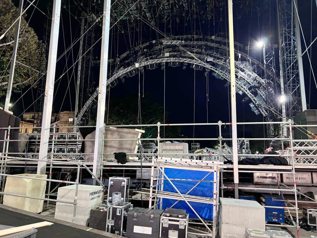 capodanno rai reggio calabria smontaggio palco