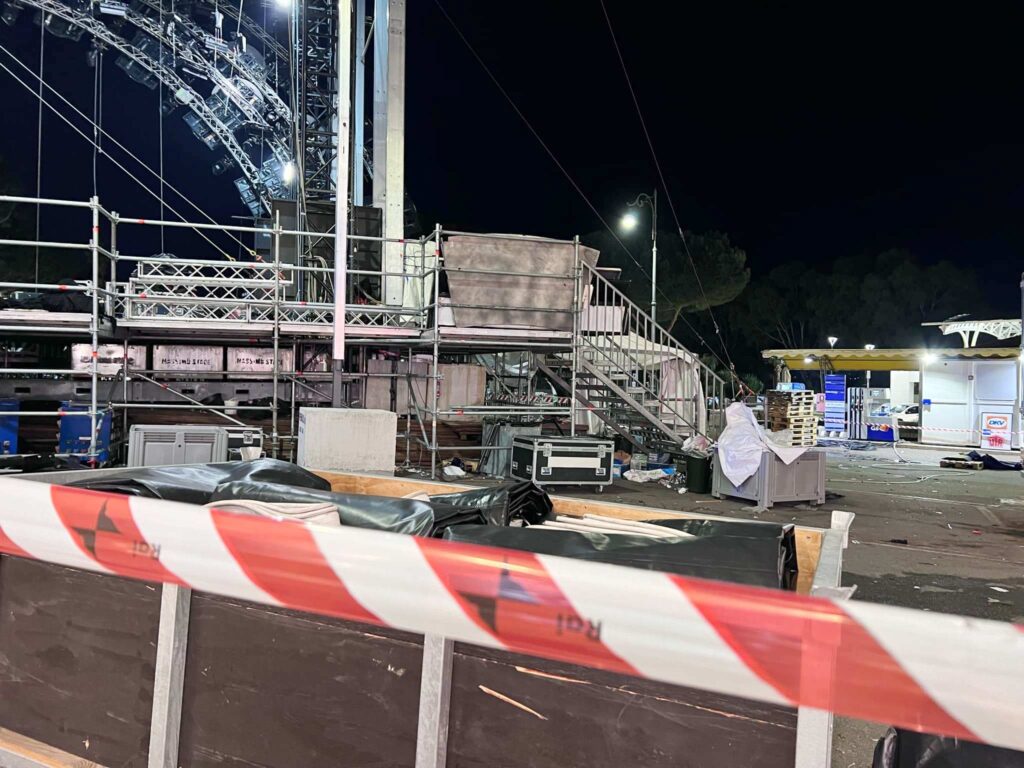 capodanno rai reggio calabria smontaggio palco