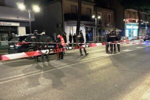 carabinieri accoltellamento notte