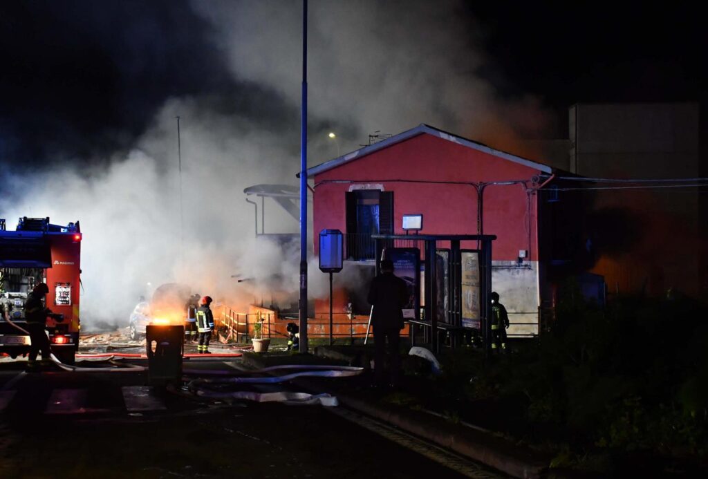 Esplosione gas a Catania
