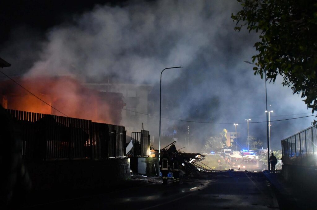 Esplosione gas a Catania