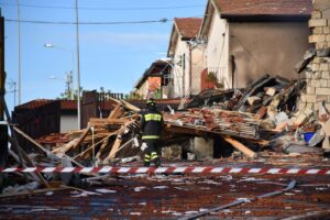 Esplosione gas a Catania