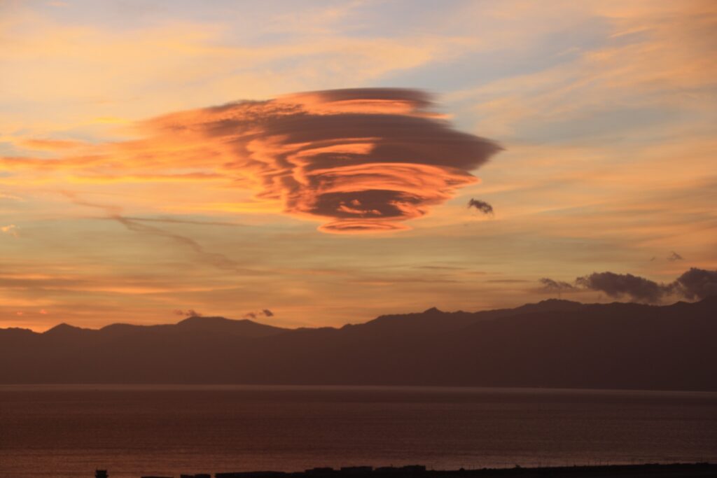 nubi lenticolari reggio calabria 10 gennaio 2024