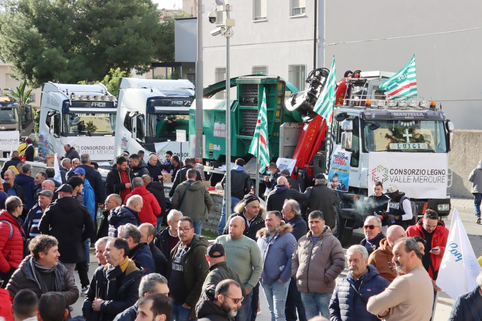 protesta dei lavoratori forestali del Mercure (14)