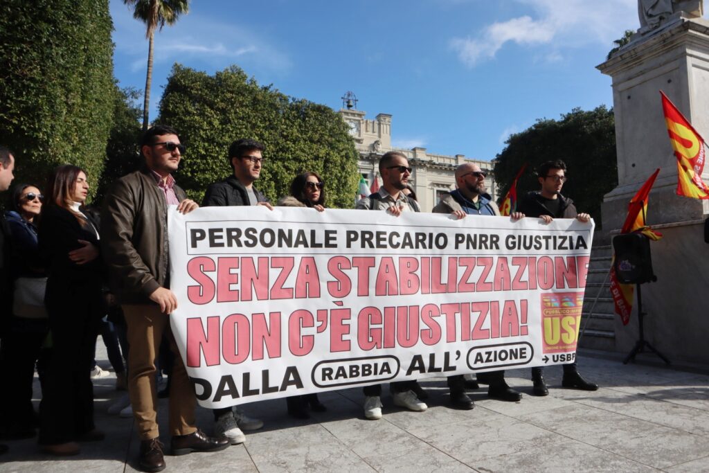 protesta precari giustizia
