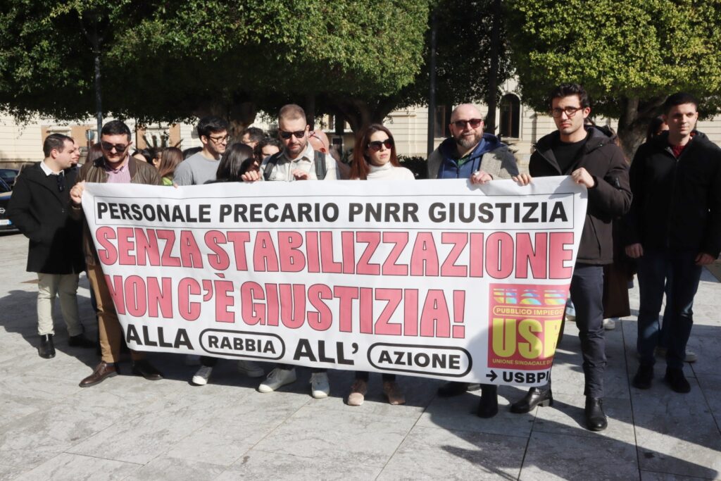 protesta precari giustizia