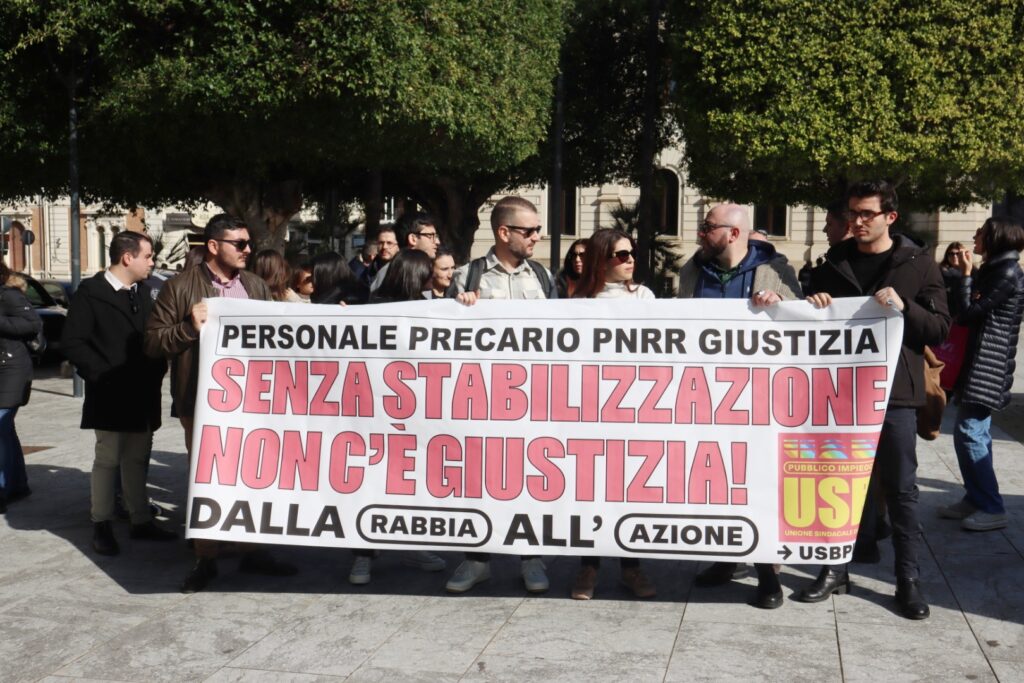 protesta precari giustizia
