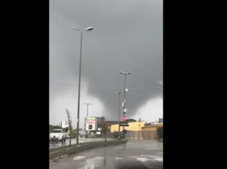 tornado noto avola