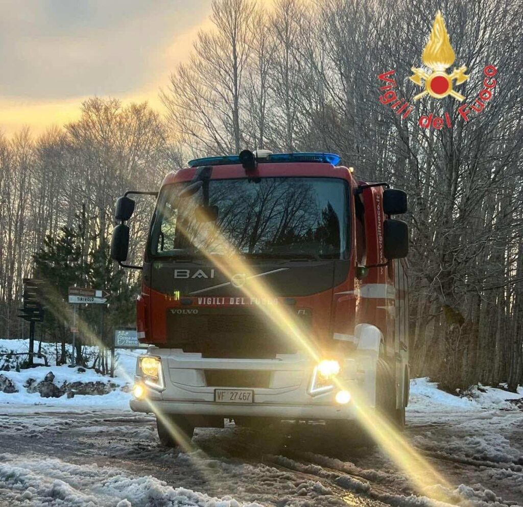 vigili del fuoco neve
