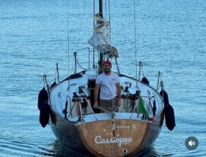 Carmelo Isgrò su Cassiopea