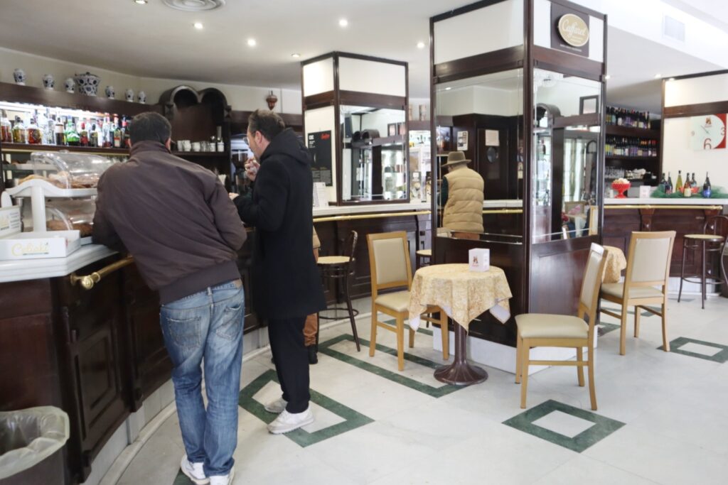 Bar Doddis interni