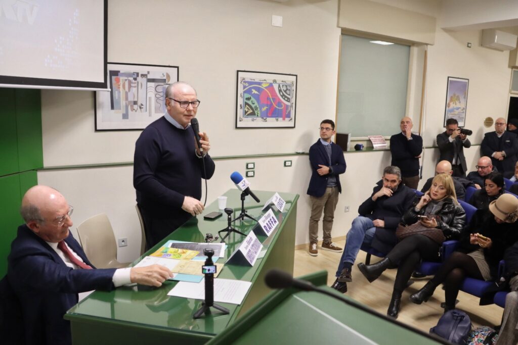 Conferenza stampa su rimonzione targa Palazzo della Cultura Giuseppe Raffa