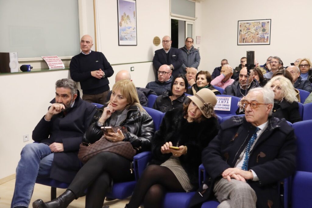Conferenza stampa su rimonzione targa Palazzo della Cultura